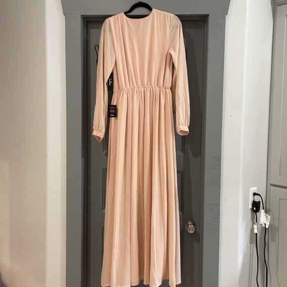 *NWT* Blush maxi dress - Picture 12 of 14